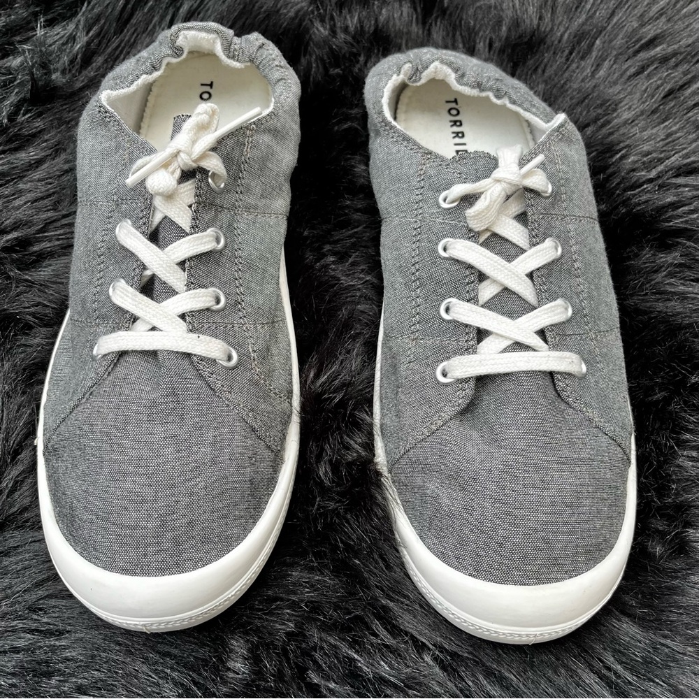 Torrid Elastic Heel Canvas Sneakers